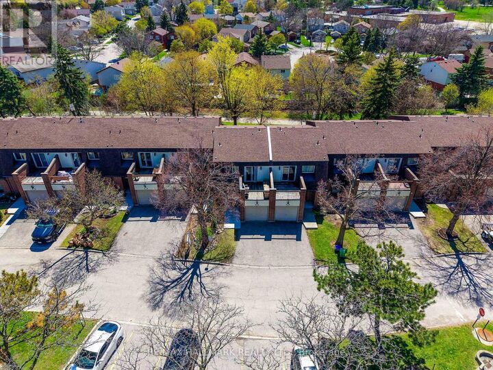 Property Photo: 6240 Montevideo Road 19 ON L5N 2N7