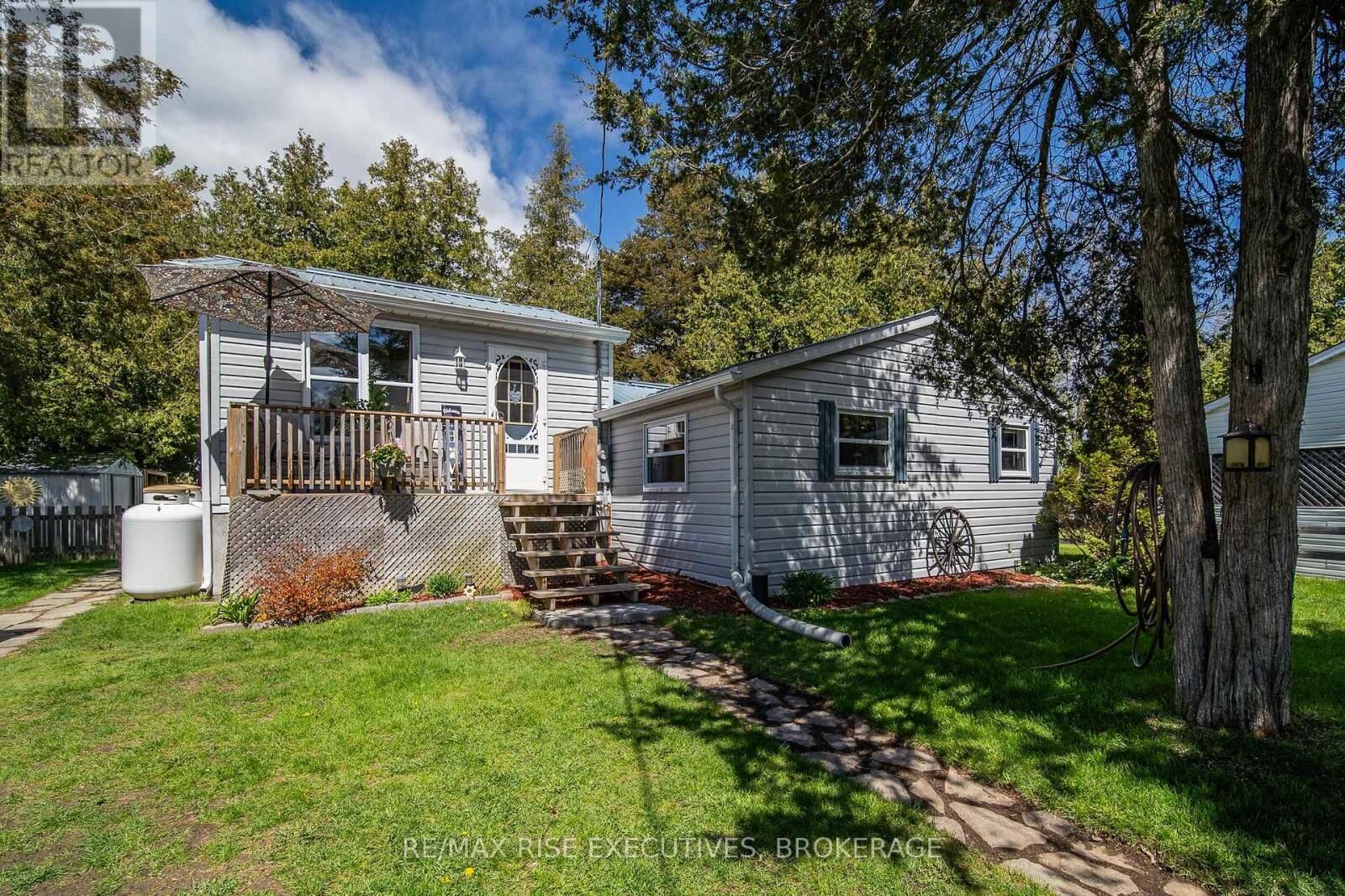 Property Photo:  193 Red Cedar Point Road  ON K0K 3N0 