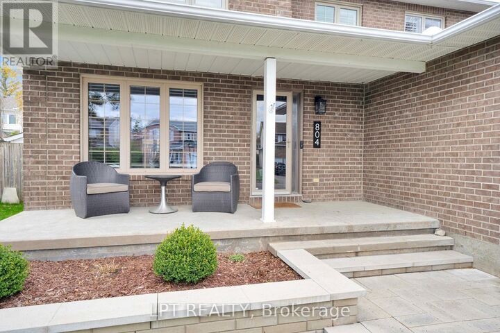 Property Photo:  804 Hauteview Drive  ON K4A 2M1 