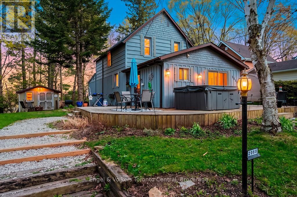 Property Photo: 2068 7th Avenue West ON N4K 5L6
