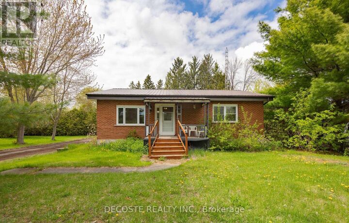 Property Photo:  21985 Main Street  ON K0B 1H0 