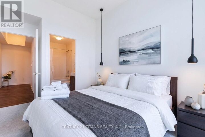 Property Photo: 55 Bremner Boulevard 2807 ON M5J 0A6