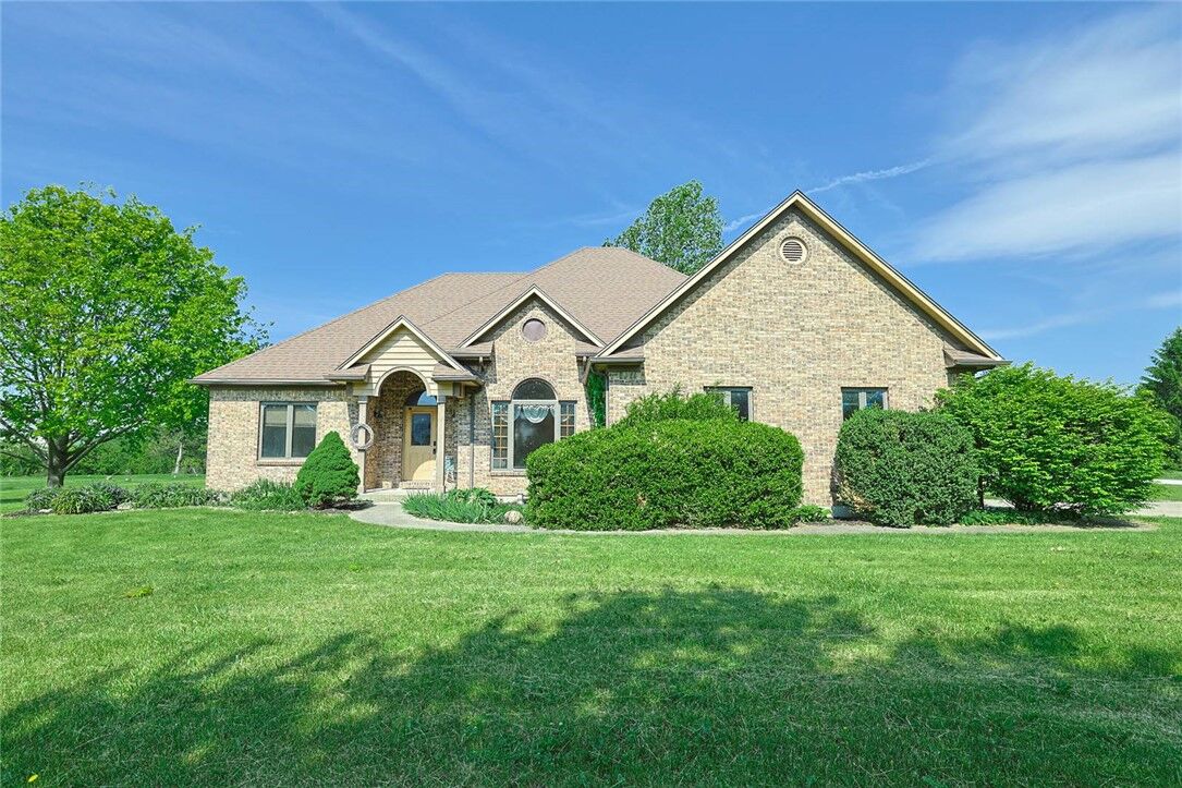 Property Photo:  639 Deerhorn Trail  OH 45387 