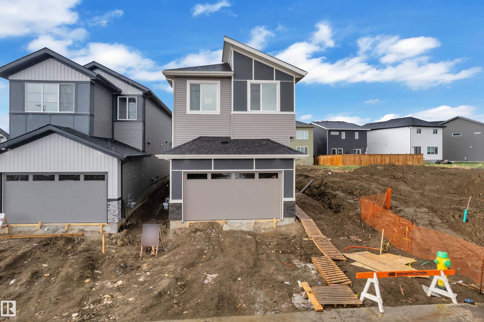Property Photo: 6226 45 Avenue AB T4X 2Z4