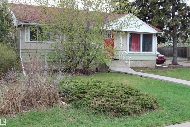 Property Photo:  15941 106A Avenue NW  AB T5P 0X4 