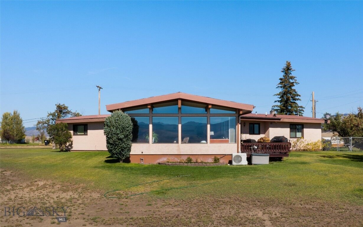 Property Photo:  304 N Brooke Street N  MT 59759 