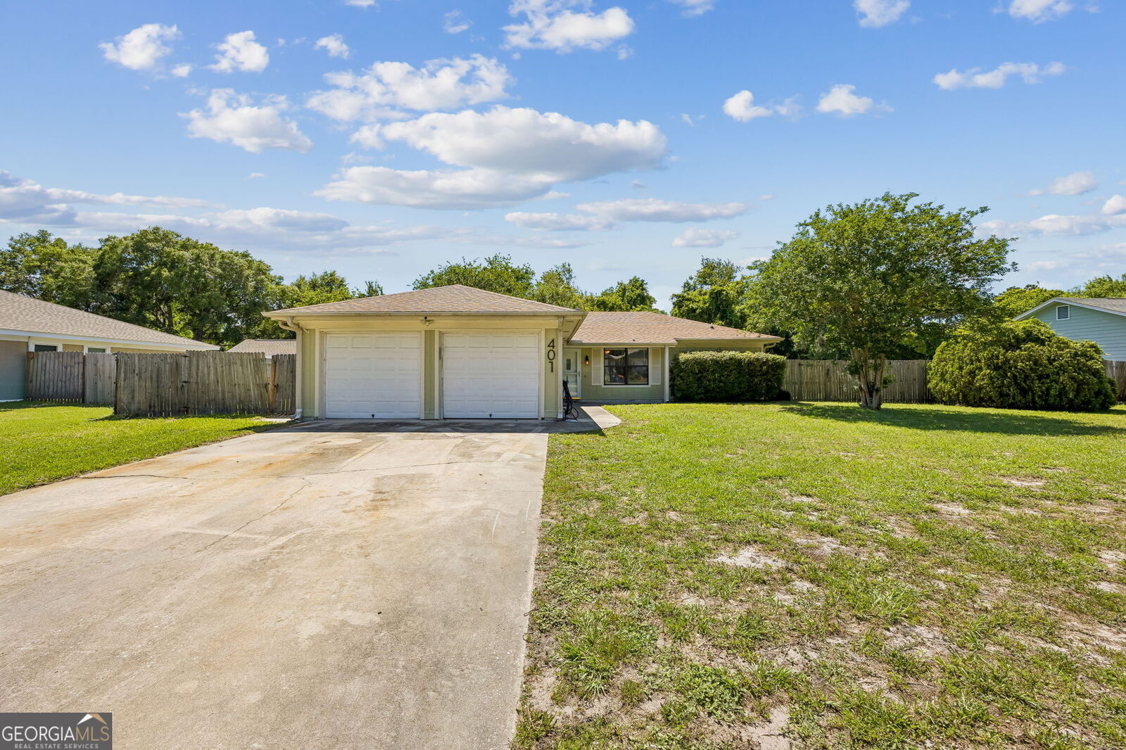 Property Photo: 401 Powder Horn Road GA 31558