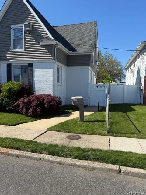Property Photo:  38 Grant Avenue  NY 11714 