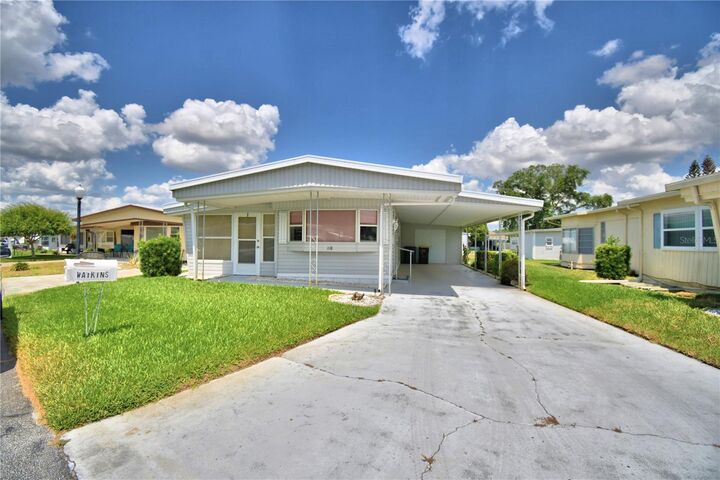 Property Photo: 118 Paradise Lane FL 33823