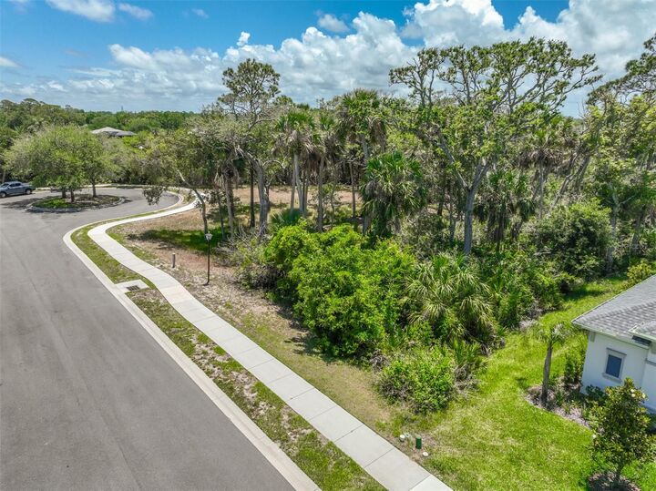 Property Photo: 300 S Riverwalk Drive FL 32137