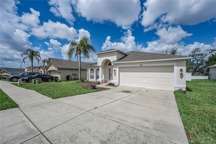 Property Photo:  7601 Merchantville Circle  FL 33540 