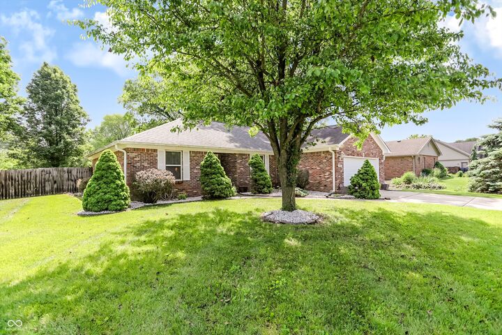 Property Photo: 711 N Scott Drive IN 46142