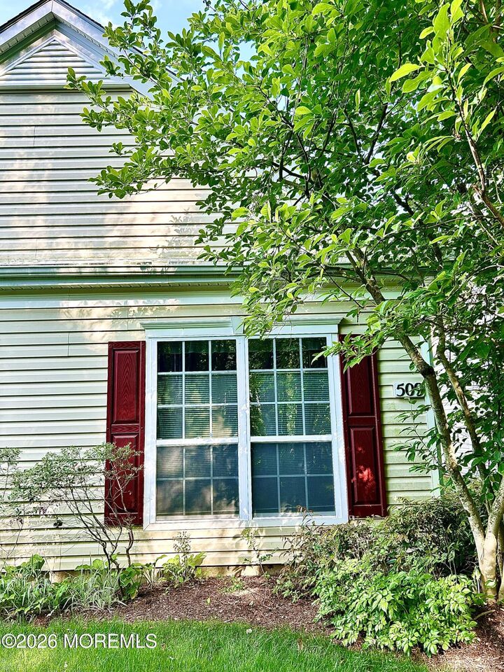 Property Photo:  509 Skylark Drive  NJ 08831 