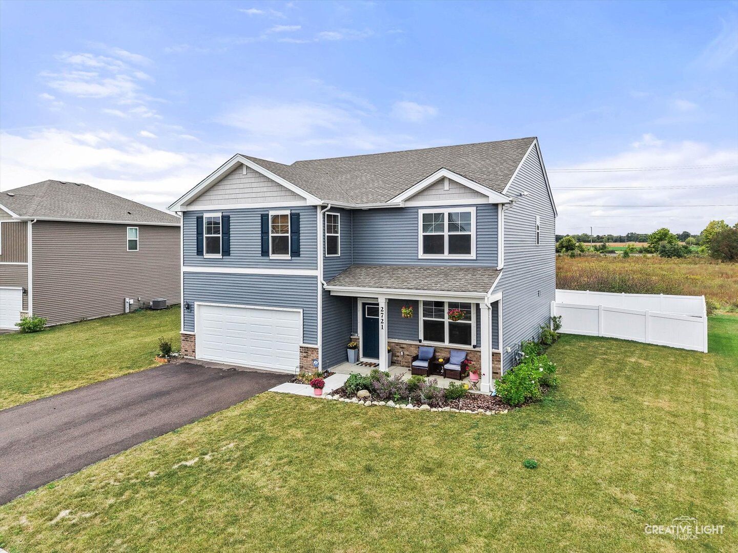 Property Photo:  2721 Berrywood Lane  IL 60560 