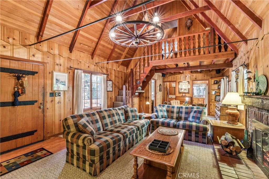 Property Photo: 404 Hillside CA 92352