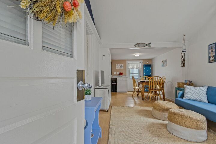 Property Photo:  3 Island View Avenue  ME 04072 