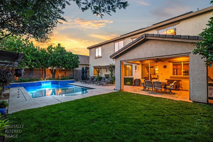 Property Photo:  5033 Prairie Grass Way  CA 95747 