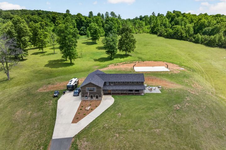 Property Photo: 106 Pleasant Shade Lane TN 38574