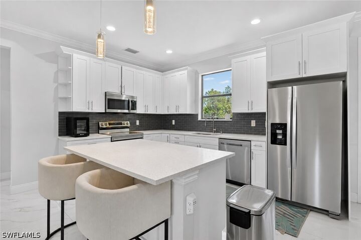 Property Photo: 2973 47th Avenue NE FL 34120