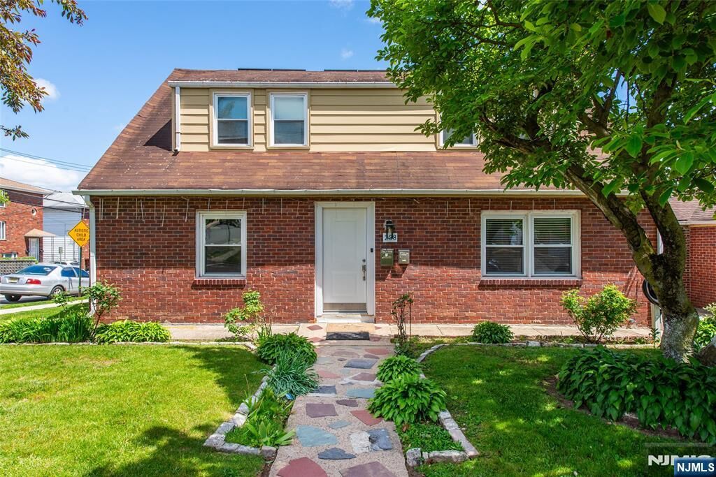 Property Photo:  238 Westminster Place  NJ 07644 