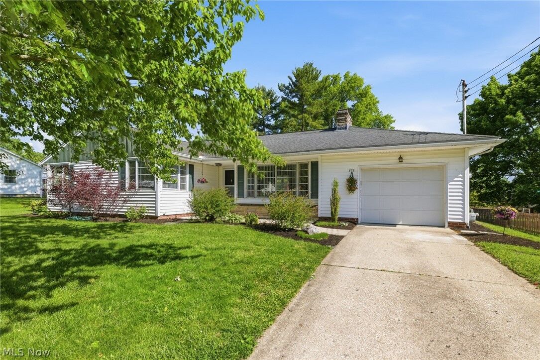 Property Photo: 822 Hoover Drive OH 44805