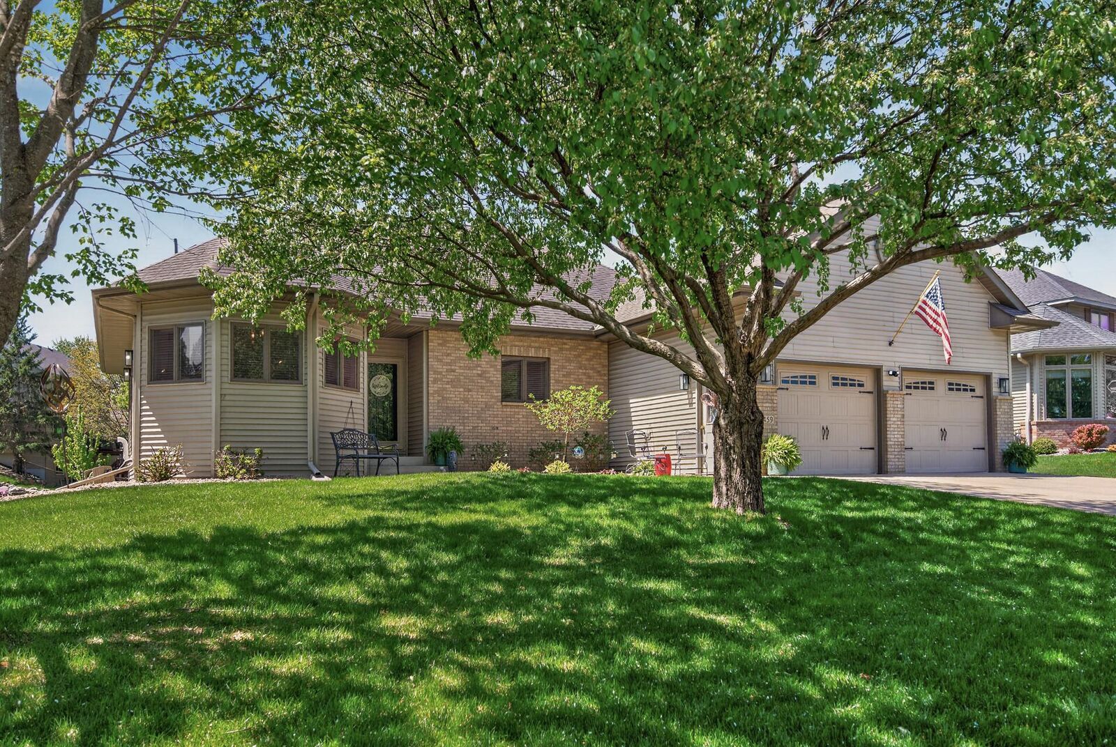 Property Photo:  9459 Kirkwood Way N  MN 55369 