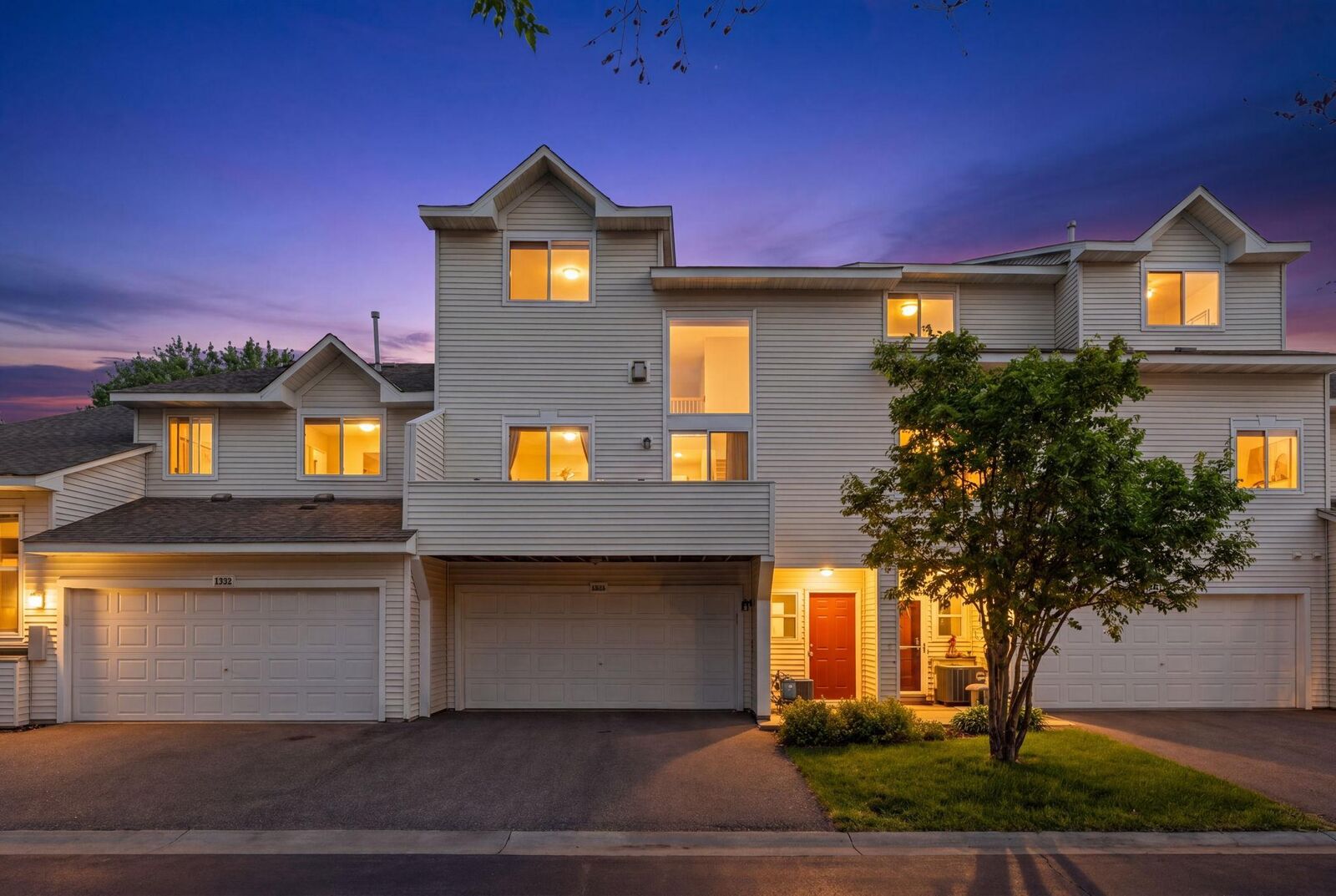 Property Photo:  8982 Sawgrass Glen  MN 55311 
