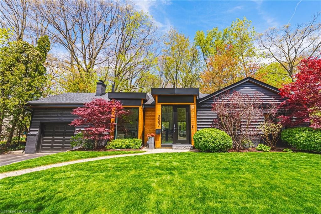 Property Photo:  327 Goodram Drive  ON L7L 2J9 
