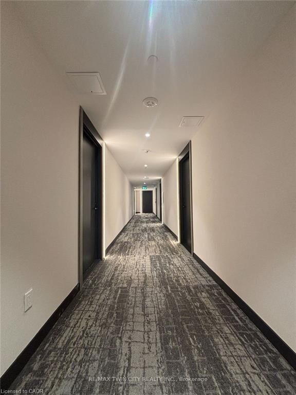Property Photo: 220 Missinnihe Way 1314 ON L5H 0A9