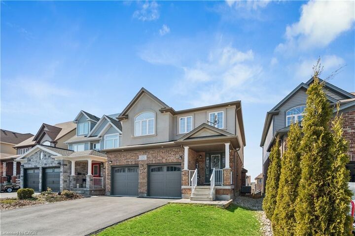 Property Photo:  132 Coker Crescent  ON N0B 2K0 