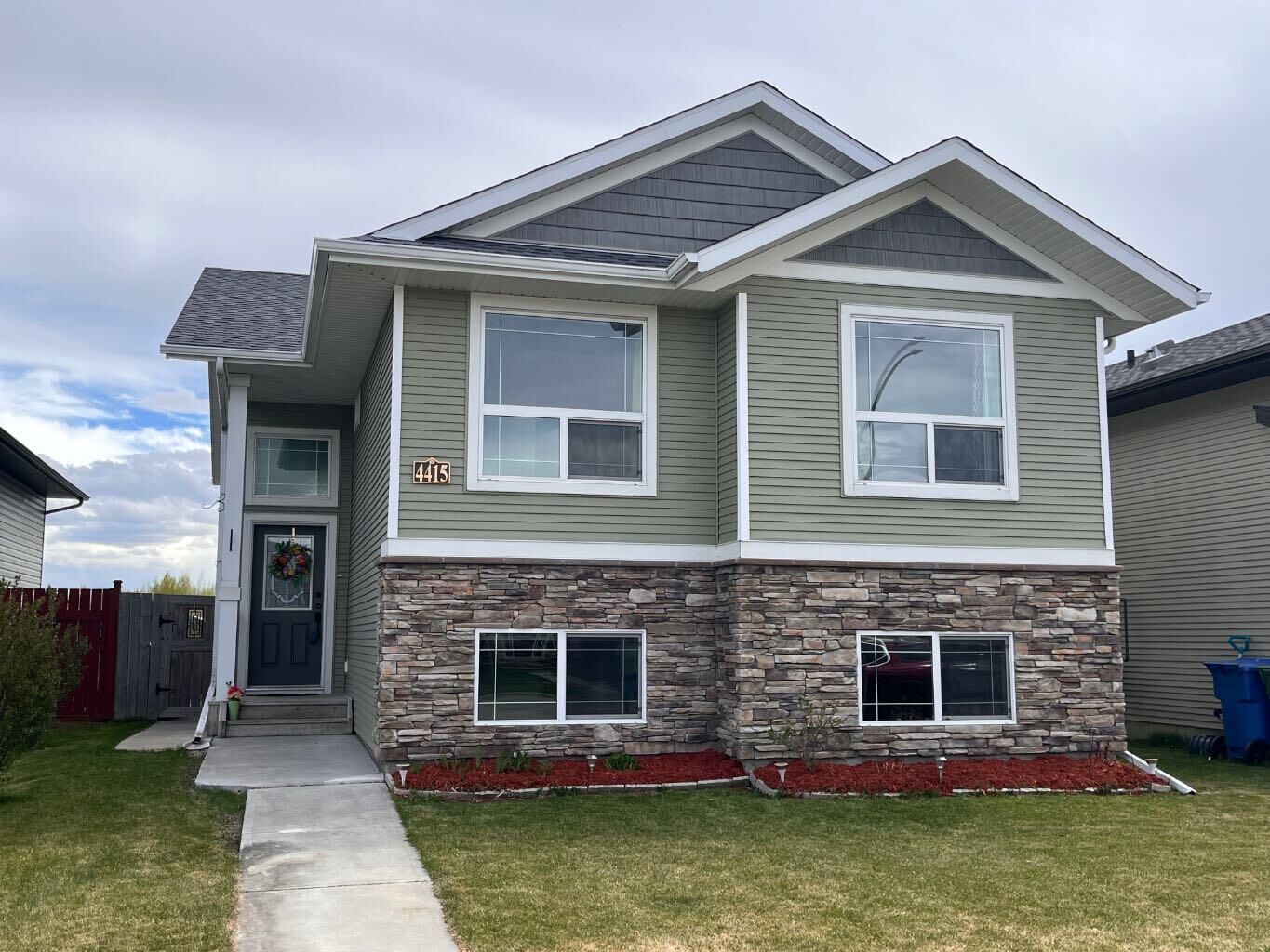Property Photo: 4415 54 Street AB T4T 0B2