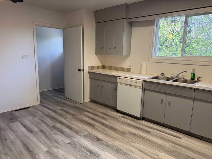 Property Photo:  5120 45 Street  AB T0B 3S0 