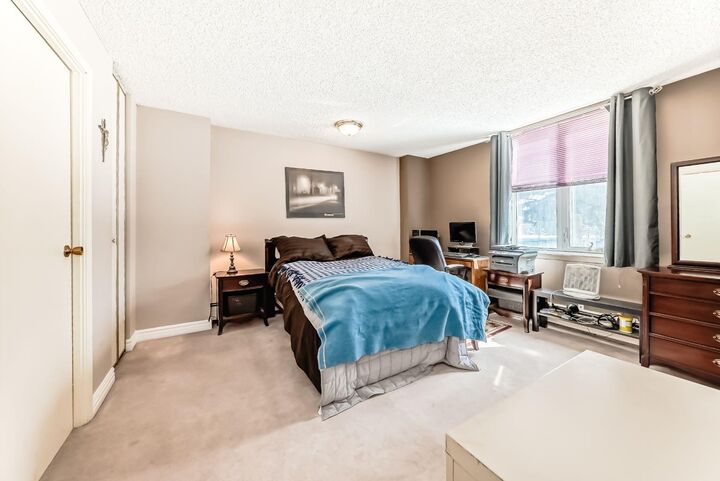 Property Photo:  4944 Dalton Drive NW 112  AB T3A 2E6 