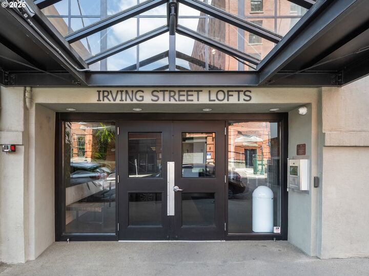 Property Photo: 1314 NW Irving St 612 OR 97209