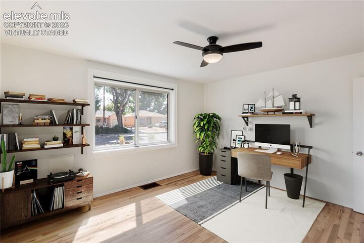 Property Photo:  633 S Prairie Avenue  CO 81005 