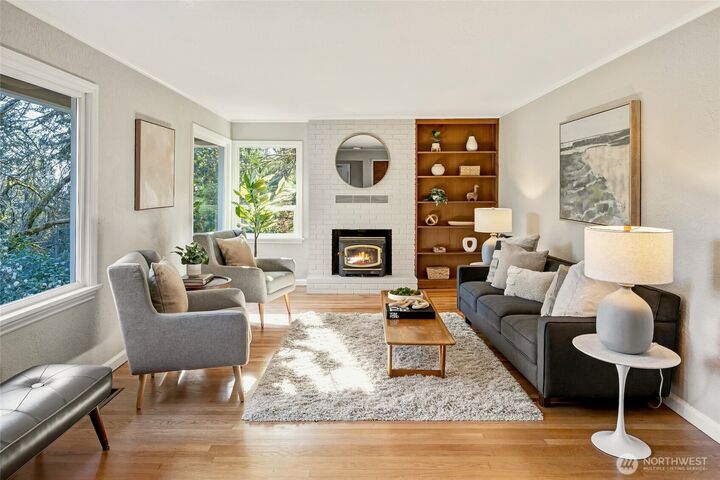 Property Photo:  2209 NE 177th Street  WA 98155 