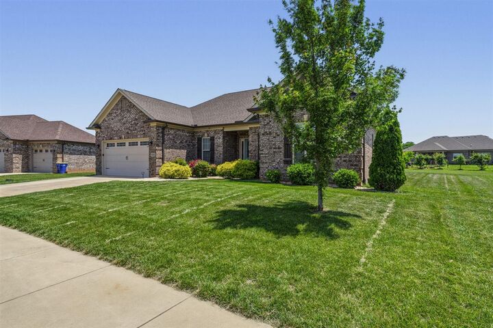 Property Photo:  605 Montrose Drive  KY 42104 