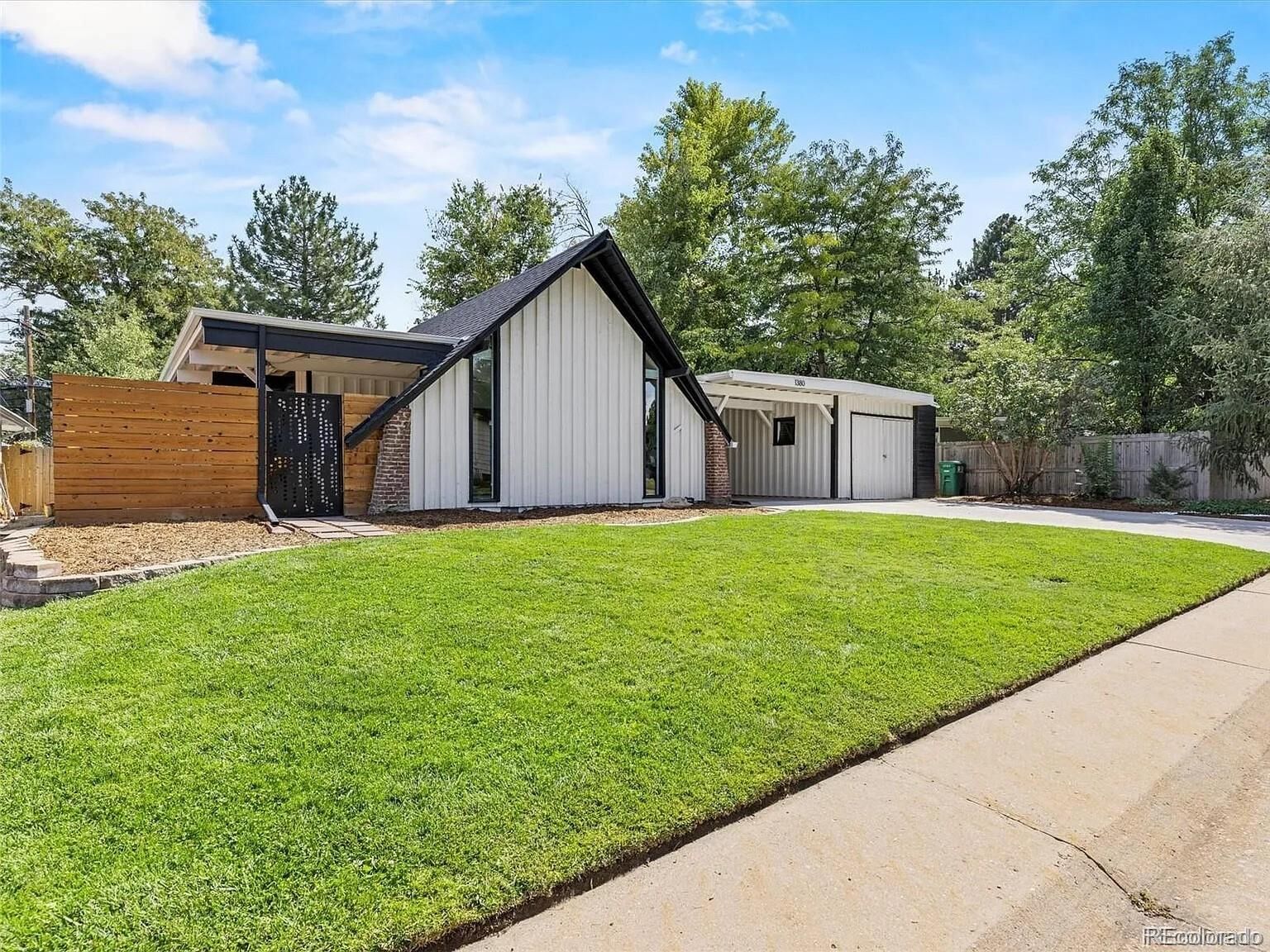 Property Photo: 1380 S Dahlia Street CO 80222