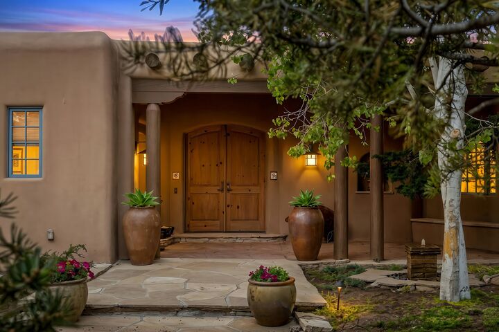 Property Photo:  1050 Sierra Del Norte  NM 87501 