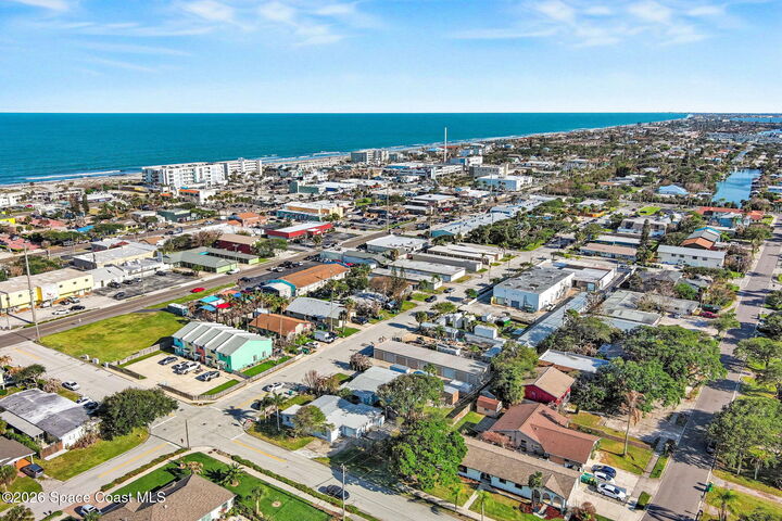 Property Photo: 162 &Amp 164 Woodland Avenue FL 32931