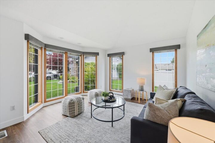 Property Photo:  2013 S Newer Ct  WA 99037 