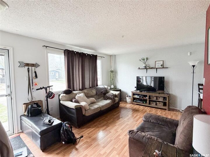 Property Photo:  7 Dunfield Crescent  SK S9X 1E6 
