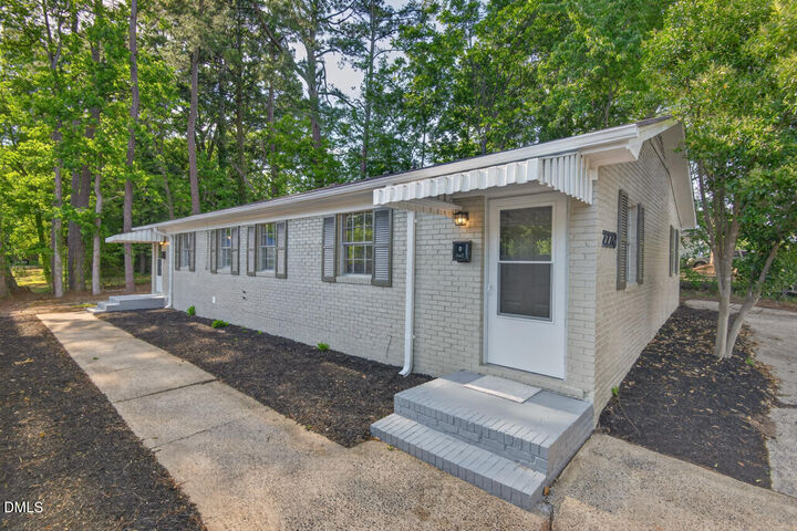 Property Photo: 2220 Lincoln Street NC 27707
