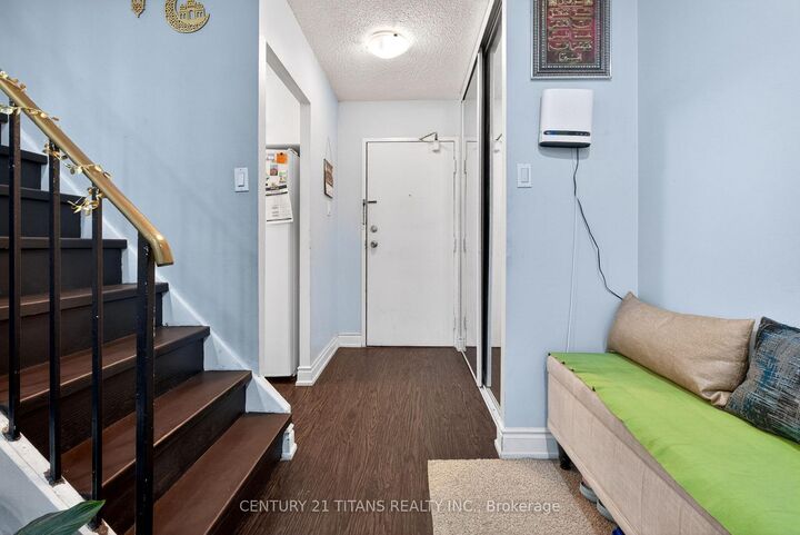 Property Photo: 100 Mornelle Court 1018 ON M1E 4X2