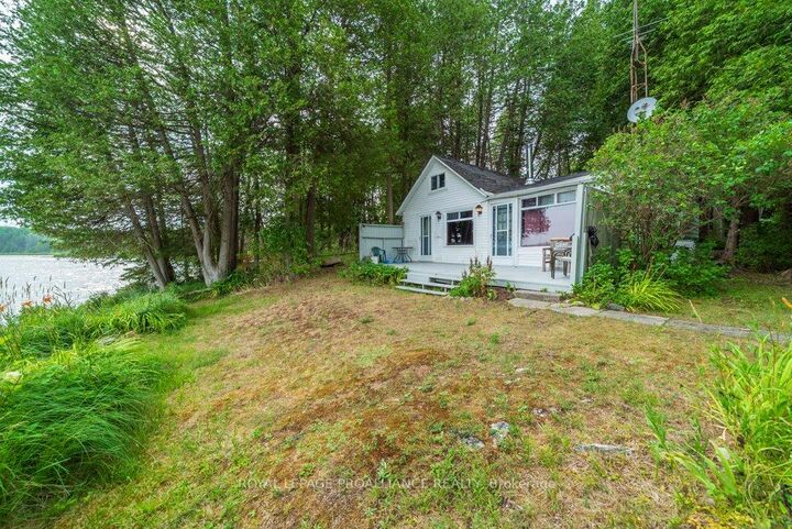 Property Photo: 1087 C Hills Lake Rd Road ON K0H 2M0