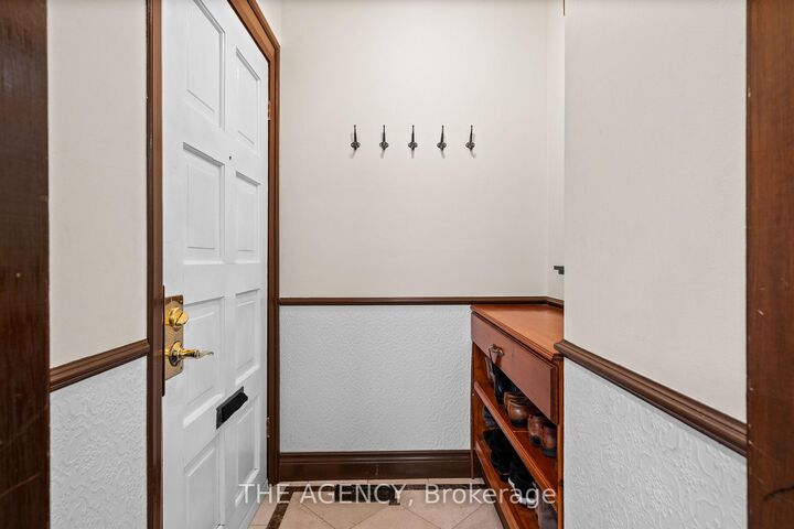 Property Photo: 111 Seaton Street ON M5A 2T2