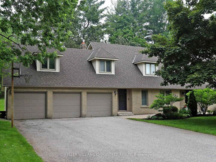 544 Woodland Acres Crescent — photo 1