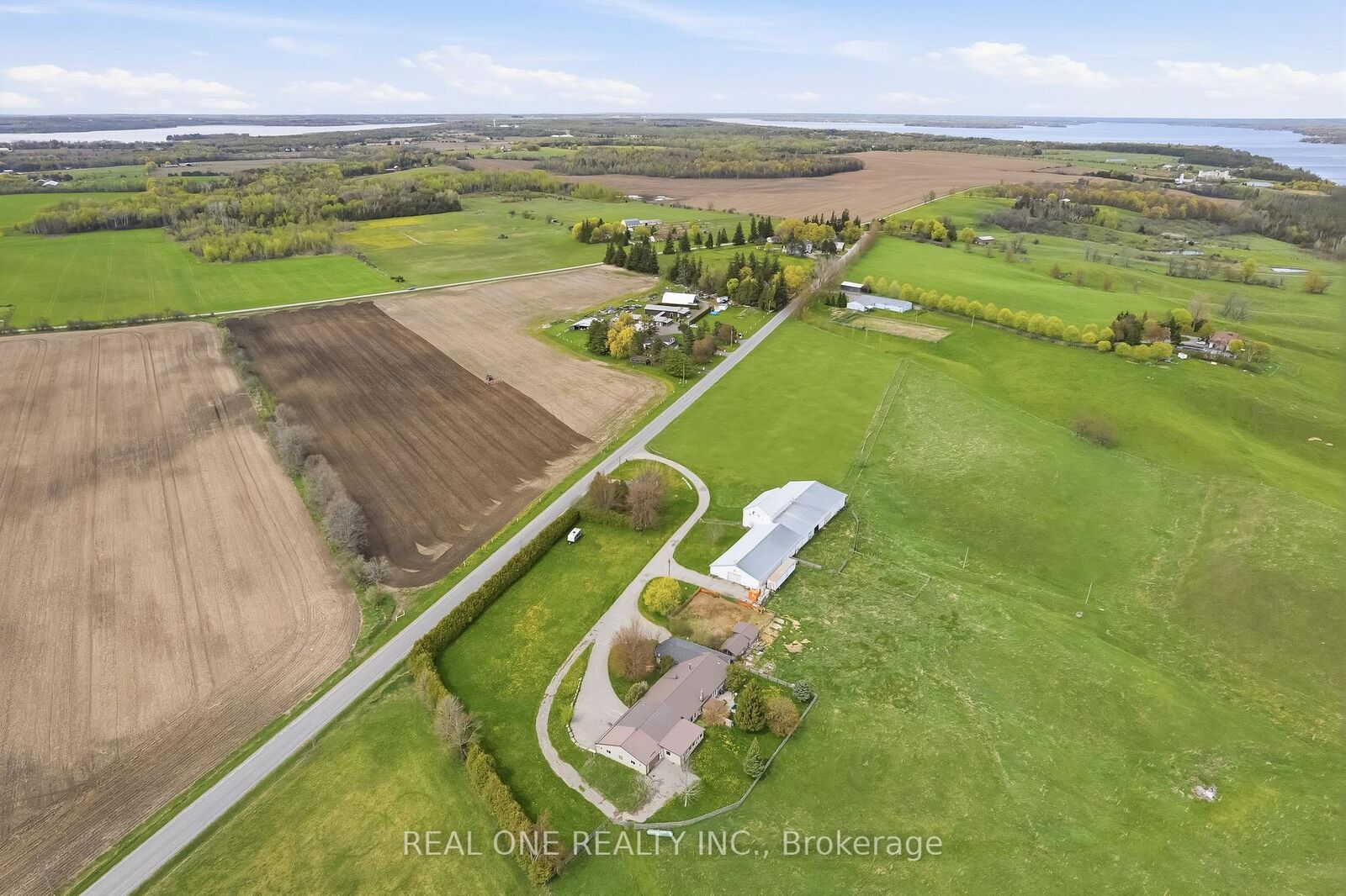 Property Photo: 2614 Head Road ON L9L 1B4
