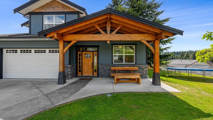 Property Photo:  405 Rockland Rd  BC V9W 1N7 