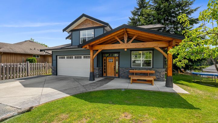 Property Photo: 405 Rockland Rd BC V9W 1N7
